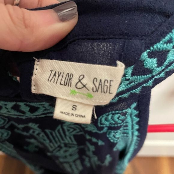 Taylor & Sage Tank - Picture 4 of 4